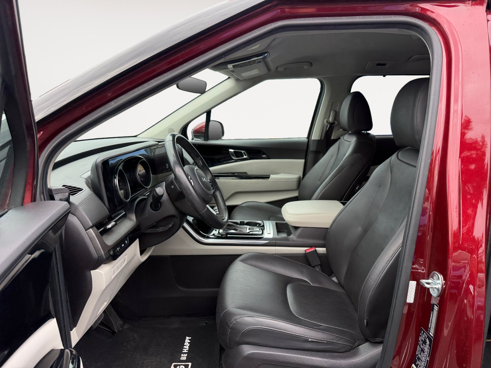 Used 2022 Kia Carnival EX FWD image 10