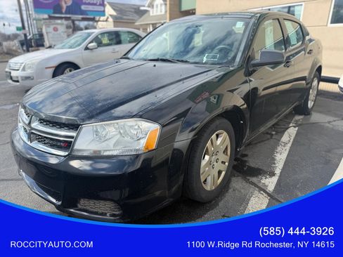 Used 2013 Dodge Avenger SE image 1