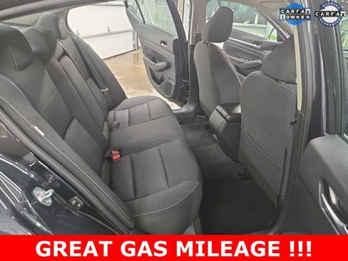 Used 2022 Nissan Altima 2.5 SV image 16