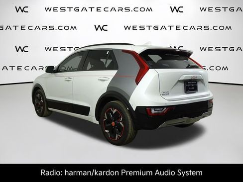 Certified 2023 Kia Niro Wave image 5