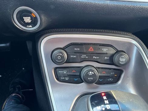 Used 2019 Dodge Challenger R/T RWD image 23