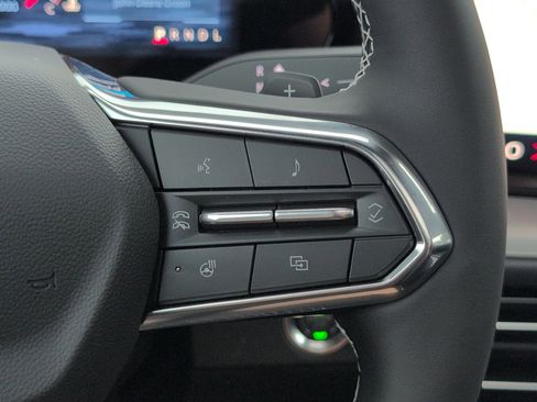 New 2026 Chevrolet Traverse LT w/ Sun and Wheel Package FWD image 22