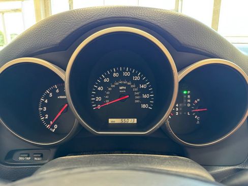 Used 2004 Lexus SC 430 Convertible RWD image 31
