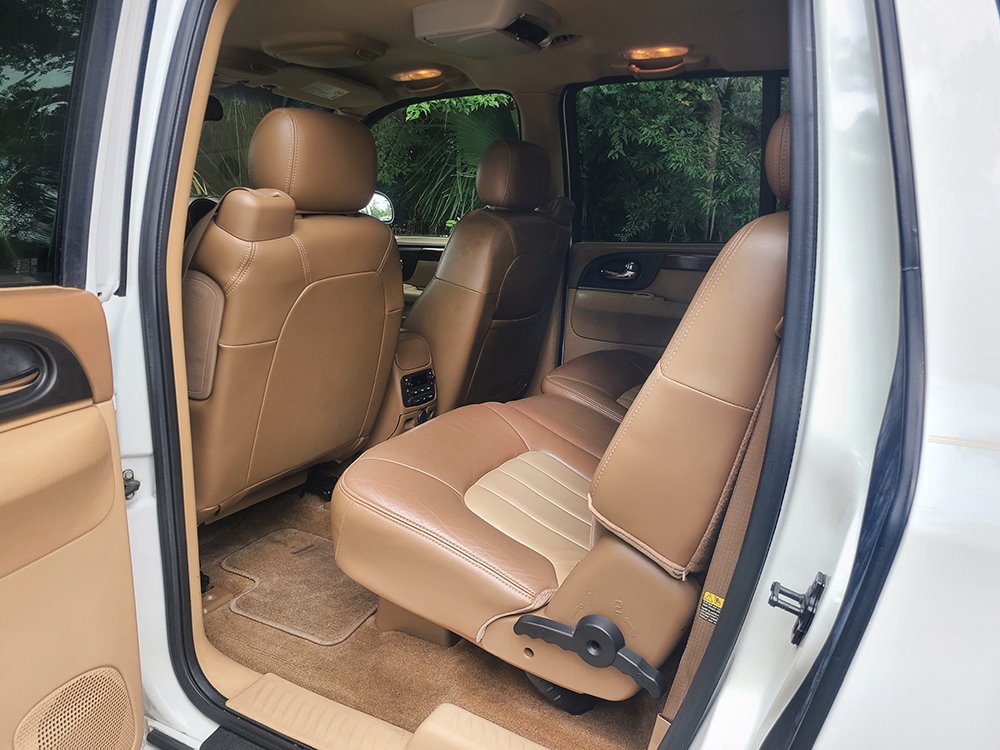 Used 2003 GMC Envoy XL SLT RWD image 16