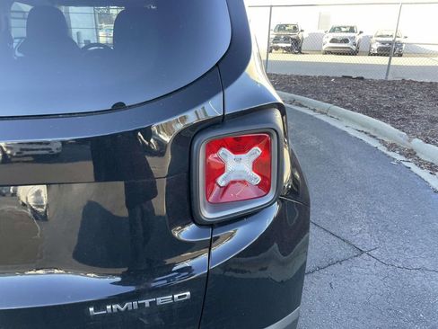 Used 2022 Jeep Renegade Limited w/ Sun, Sound & Wheels Group image 17