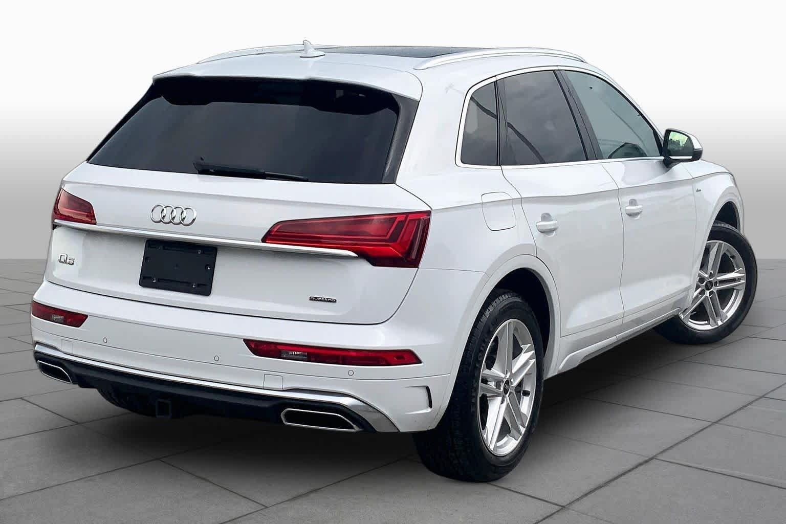 Used 2021 Audi Q5 e Premium Plus w/ Premium Plus Package AWD/4WD image 13