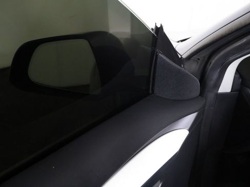 Used 2022 Tesla Model 3 Long Range AWD/4WD image 37