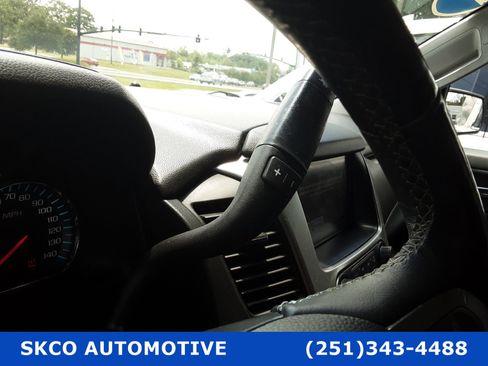 Used 2018 Chevrolet Suburban Premier image 23