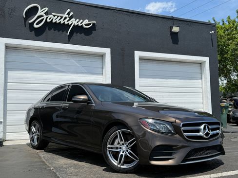 Used 2017 Mercedes-Benz E 300 4MATIC image 1