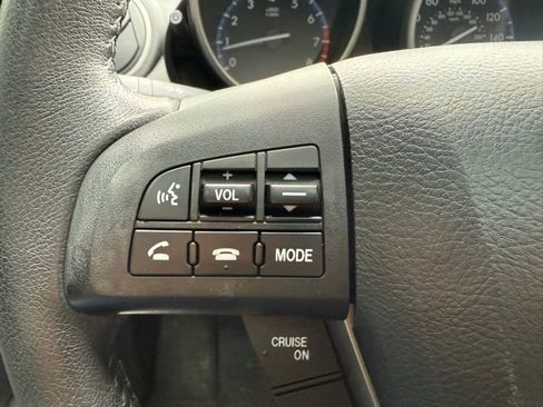Used 2012 MAZDA MAZDA3 i Grand Touring w/ Tech Pkg image 12