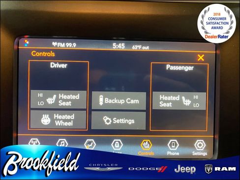 Used 2019 Jeep Cherokee Latitude Plus w/ Cold Weather Group AWD/4WD image 23