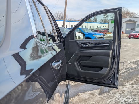 Used 2024 GMC Yukon Denali w/ Denali Reserve Package image 60