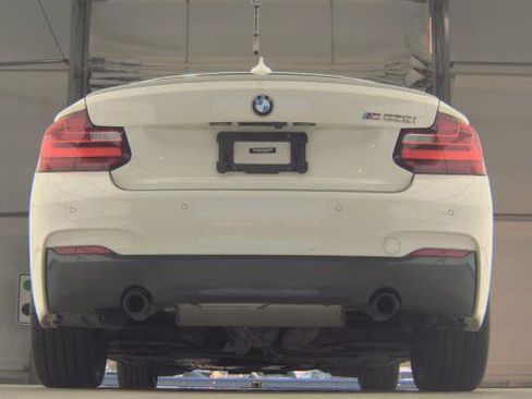 Used 2015 BMW M235i Coupe w/ Premium Package RWD image 6