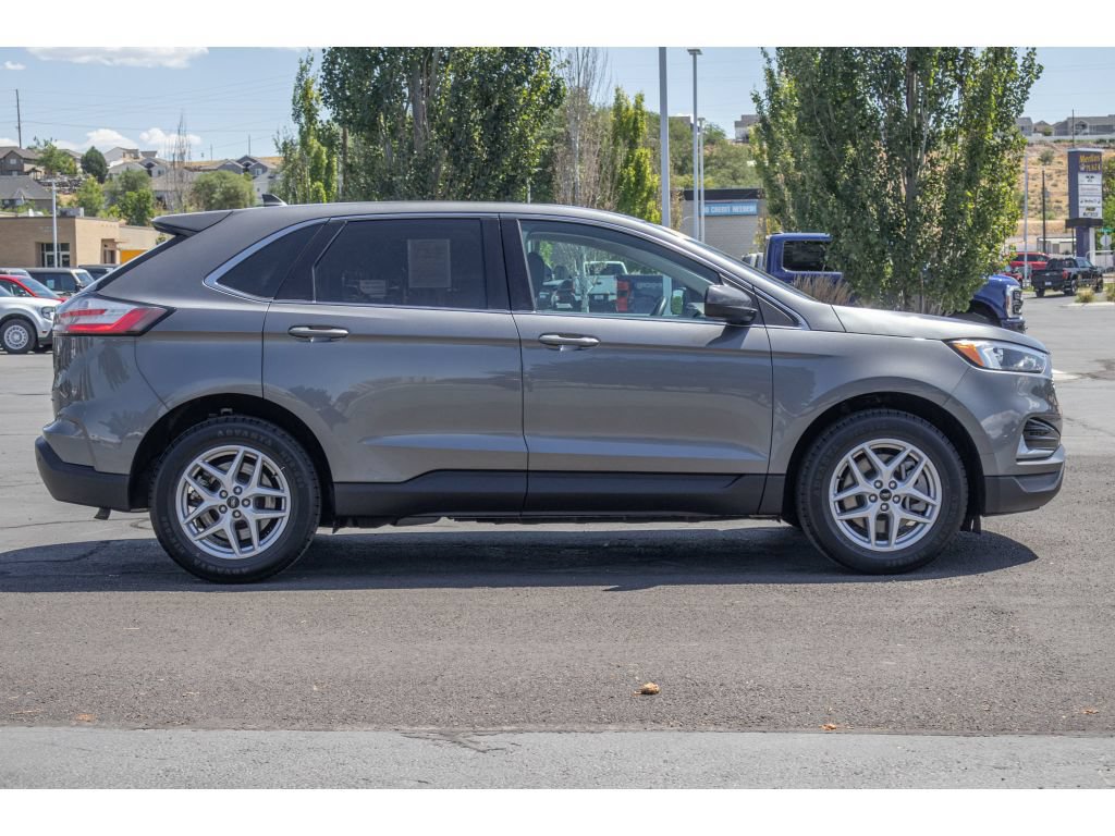 Used 2024 Ford Edge SEL AWD/4WD image 2