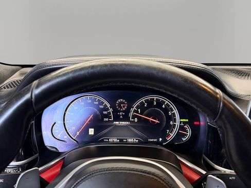 Used 2018 BMW M760i xDrive image 23