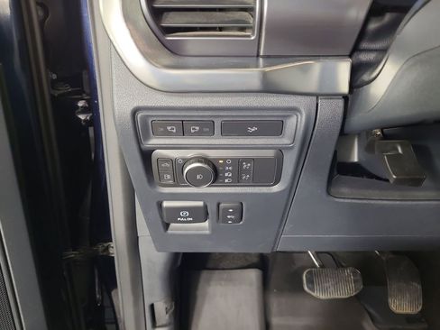 Used 2022 Ford F150 Lariat image 15