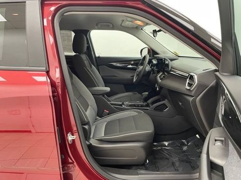 Certified 2024 Chevrolet TrailBlazer LT FWD image 15