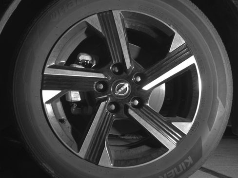 Used 2025 Nissan Sentra SV image 12