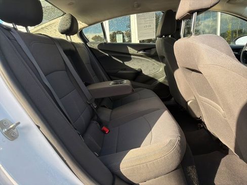 Used 2018 Chevrolet Cruze LT image 36