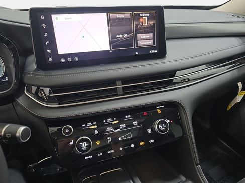 Certified 2026 INFINITI QX60 Pure w/ Cargo Package AWD/4WD image 17