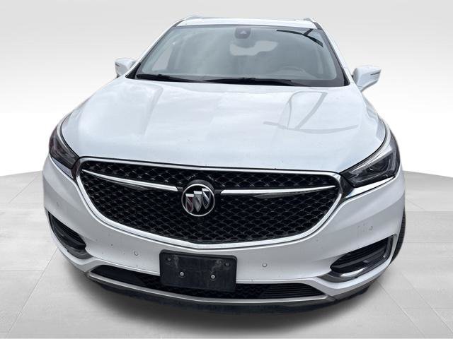 Used 2018 Buick Enclave Avenir w/ Avenir Technology Package AWD/4WD image 3