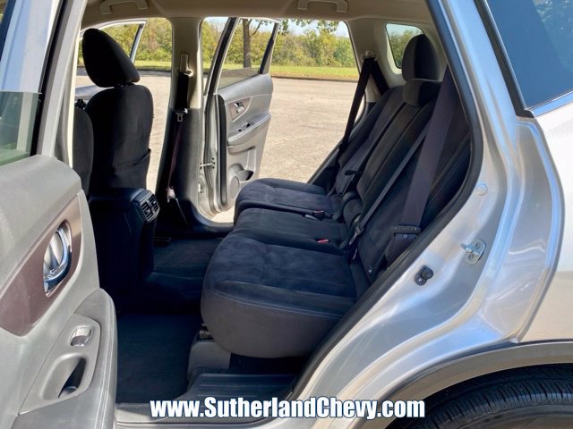 Used 2015 Nissan Rogue SV AWD/4WD image 32