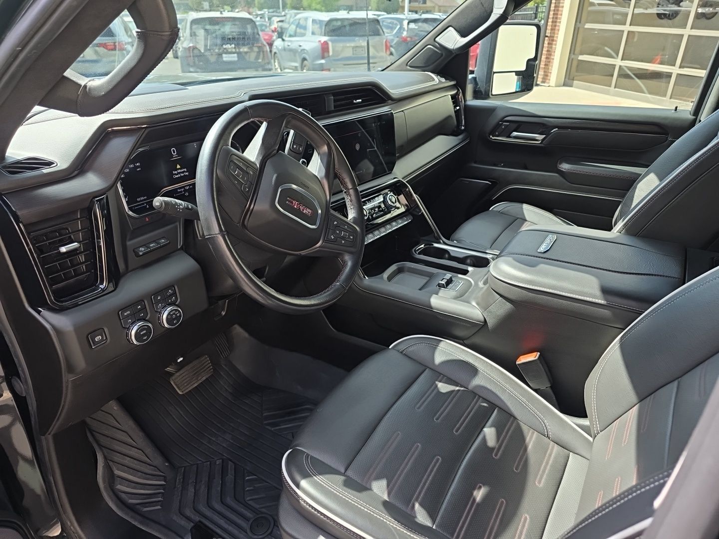 Used 2025 GMC Sierra 2500 AT4X w/ AT4X AEV Edition AWD/4WD image 4