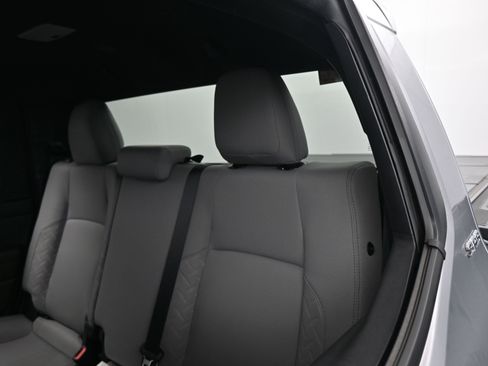 Certified 2025 Toyota Tacoma SR5 image 19