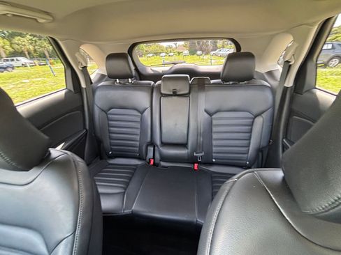 Used 2024 Ford Edge SEL image 38