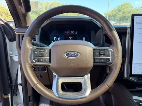 Used 2024 Ford Expedition King Ranch RWD image 10