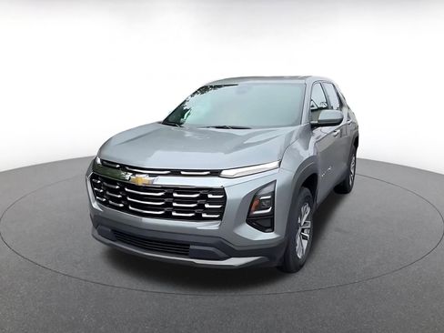 Used 2025 Chevrolet Equinox LT FWD image 7