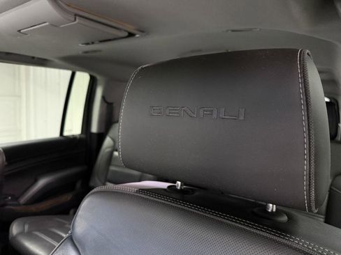 Used 2018 GMC Yukon XL Denali w/ Denali Ultimate Package image 12