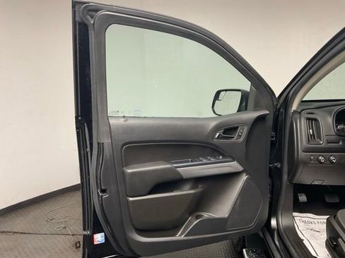 Certified 2022 Chevrolet Colorado LT w/ Safety Package AWD/4WD image 10