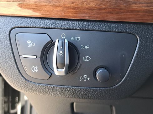 Used 2023 Audi Q5 2.0T Premium Plus w/ Premium Plus Package image 28