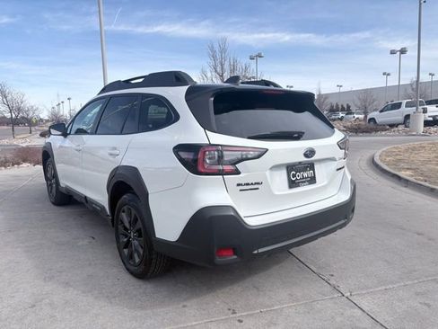 Used 2025 Subaru Outback Onyx Edition image 5
