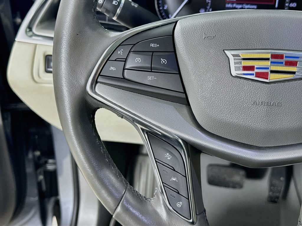 Used 2021 Cadillac XT5 Premium Luxury AWD/4WD image 12