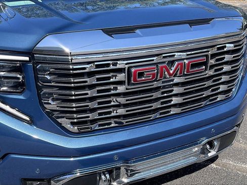 Used 2024 GMC Sierra 1500 Denali AWD/4WD image 29