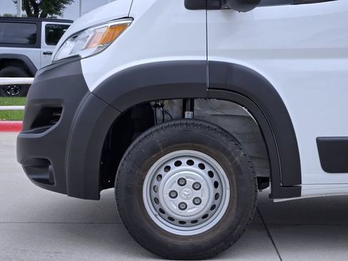 Used 2026 RAM ProMaster 2500 w/ Convenience Group FWD image 8