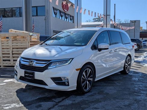 Used 2019 Honda Odyssey Elite image 2