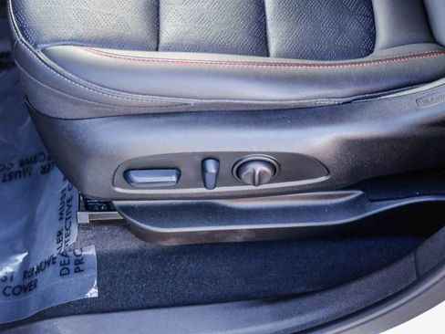 Used 2023 Chevrolet Bolt EUV Premier w/ Redline Edition image 25