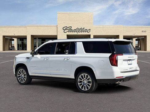 Used 2026 GMC Yukon XL Denali w/ Denali Reserve Package AWD/4WD image 7