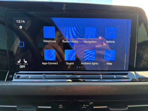 Used 2024 Volkswagen GTI SE image 21