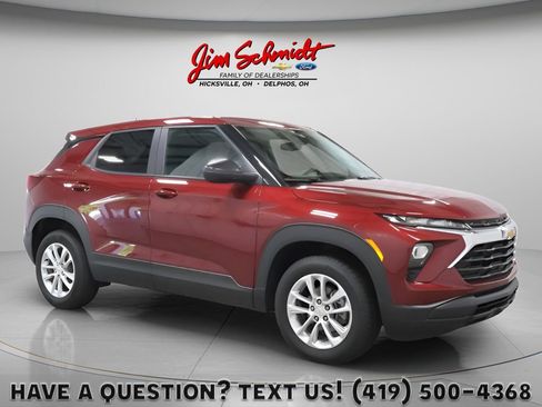 Used 2024 Chevrolet TrailBlazer LS w/ LS Convenience Package AWD/4WD image 1