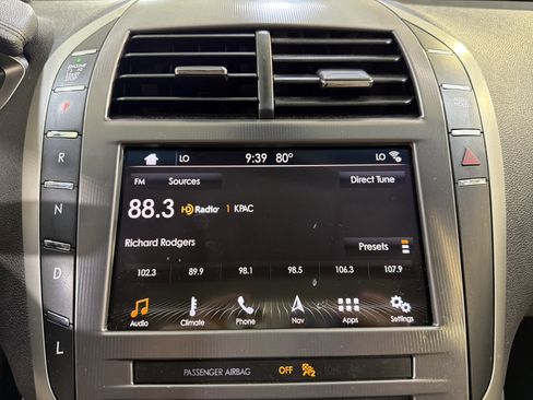 Used 2019 Lincoln MKZ Reserve w/ Reserve Plus Package FWD image 16