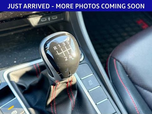 Used 2024 Volkswagen Jetta GLI Autobahn image 12