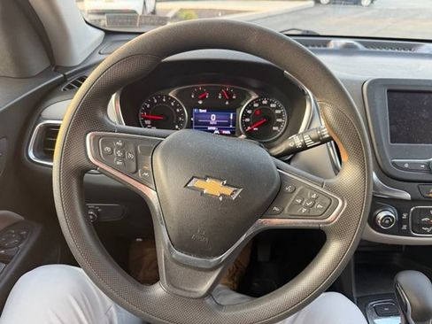 Used 2022 Chevrolet Equinox LS w/ LS Convenience Package AWD/4WD image 13