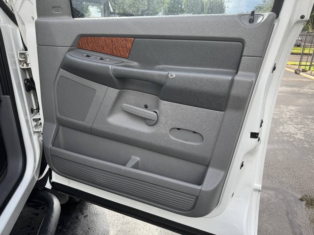 Used 2006 Dodge Ram 3500 Truck SLT w/ Protection Group AWD/4WD image 25