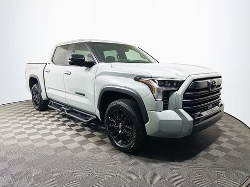 Used 2025 Toyota Tundra Limited AWD/4WD image 1