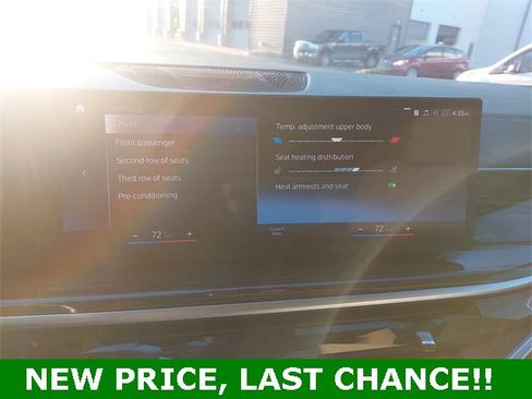 Used 2023 BMW X7 xDrive40i w/ Executive Package image 11