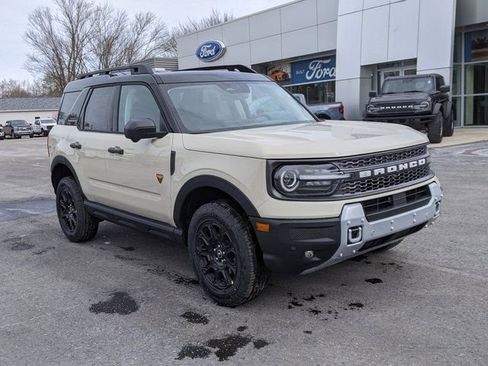 New 2025 Ford Bronco Sport Badlands w/ Badlands Tech Package AWD/4WD image 2
